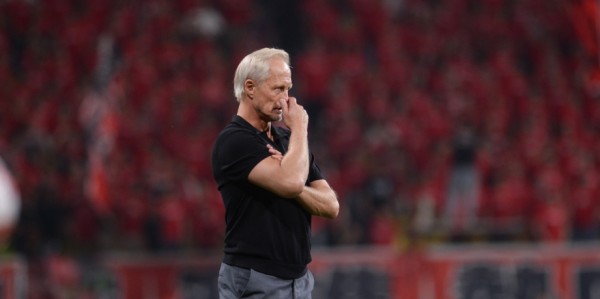 云南主帅：球员在场上已拼尽全力，下半场我们的注意力不集中