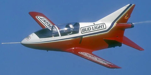 百家乐官方网站-飞机小作坊里的肾上腺素奇迹