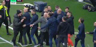 1681047664493029258.gif 德泽尔比3.gif